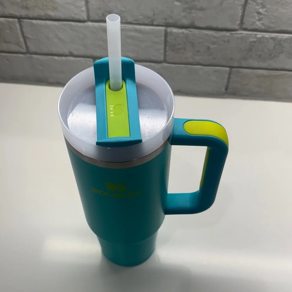 Stanley Teal Travel Mug with Lime Accent - Picture 3 of 9